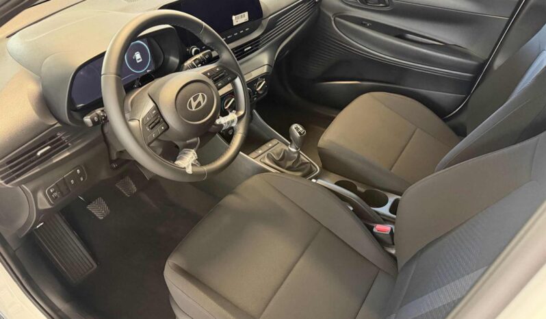 
								HYUNDAI i20 1.0 T-GDI dark line 90cv mt Km0 full									