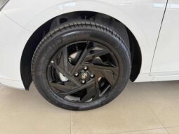 
										HYUNDAI i20 1.0 T-GDI dark line 90cv mt Km0 full									