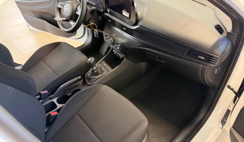 
								HYUNDAI i20 1.0 T-GDI dark line 90cv mt Km0 full									