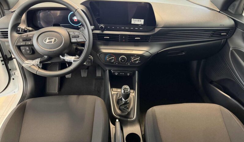 
								HYUNDAI i20 1.0 T-GDI dark line 90cv mt Km0 full									