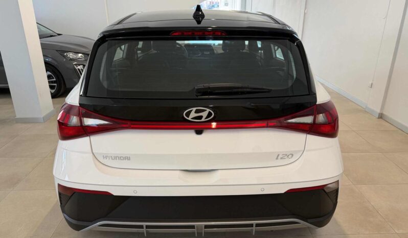 
								HYUNDAI i20 1.0 T-GDI dark line 90cv mt Km0 full									