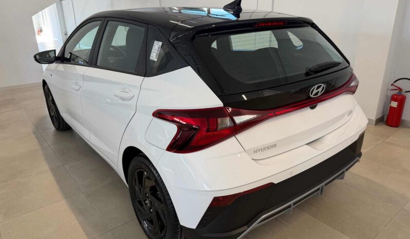 
								HYUNDAI i20 1.0 T-GDI dark line 90cv mt Km0 full									