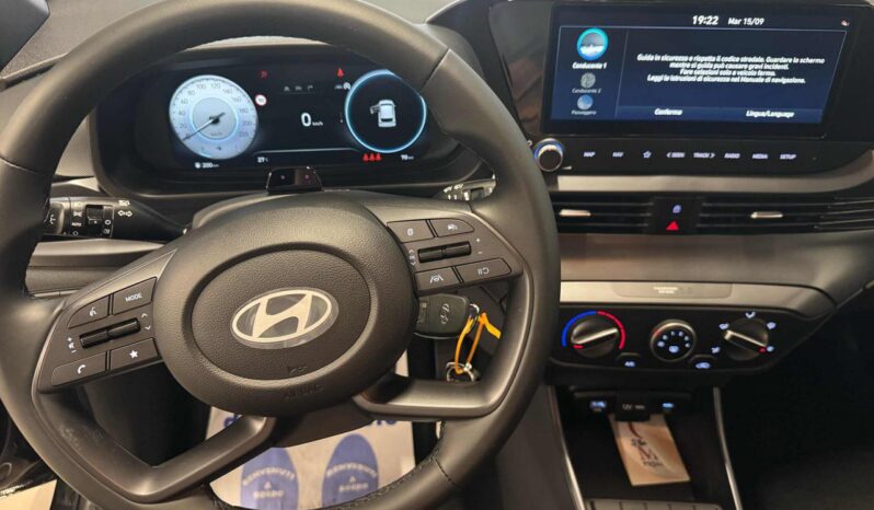 
								HYUNDAI i20 1.0 T-GDI dark Line 90 cv mt Km0 full									