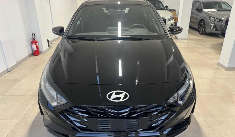 
								HYUNDAI i20 1.0 T-GDI dark Line 90 cv mt Km0 full									