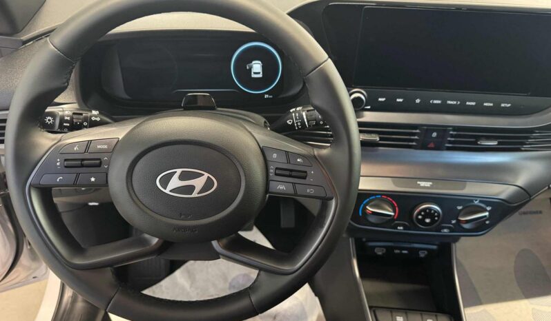 
								HYUNDAI i20 1.0 T-GDI dark line 90cv mt Km0 full									