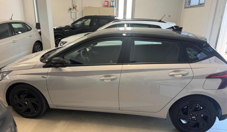 
								HYUNDAI i20 1.0 T-GDI dark line 90cv mt Km0 full									