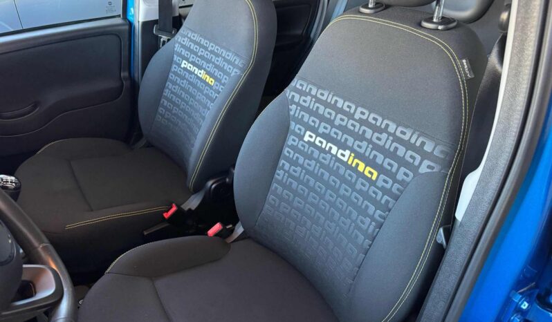 
								FIAT Panda 1.0 FireFly S&S Hybrid full									
